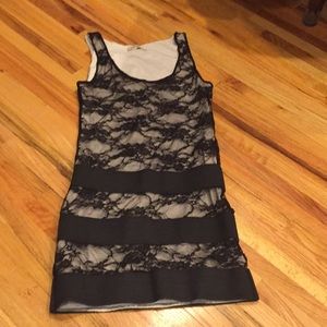 Arden B. Black Lace Banded Tunic Tank Small